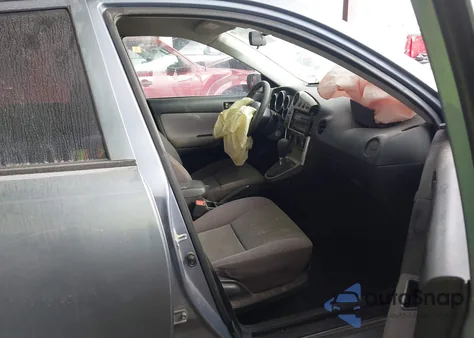 2004 Toyota Matrix Standard z USA, uszkodzony, nr VIN 2T1KR32E64C198846